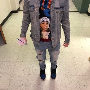 Meet your Posher, Cole